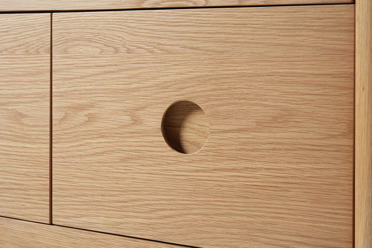 Chest of Drawers 03