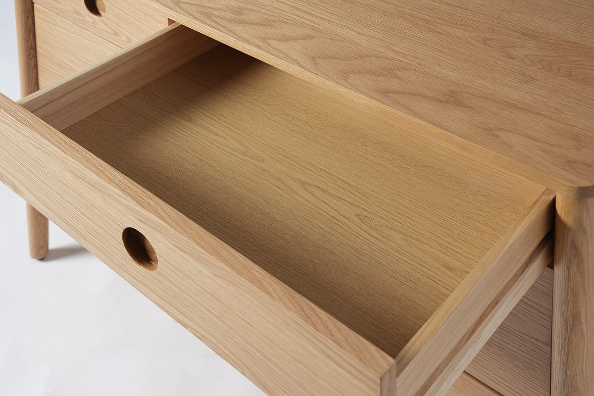 Chest of Drawers 03