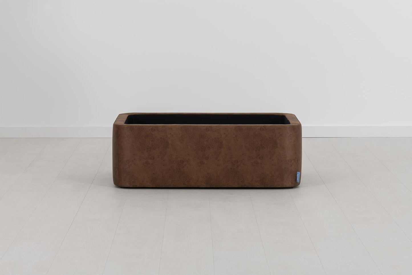 Storage 02, Chestnut