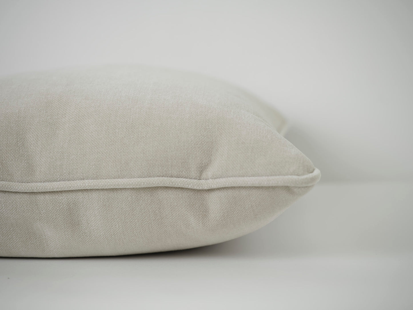 Cushion 01, Chalk