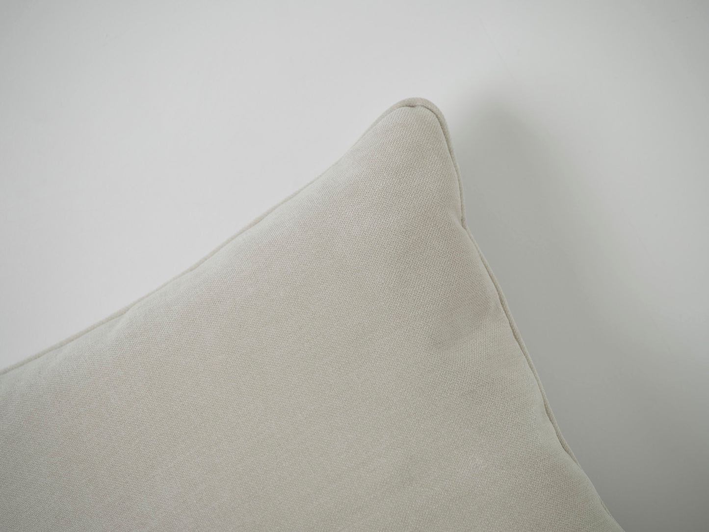 Cushion 01, Chalk