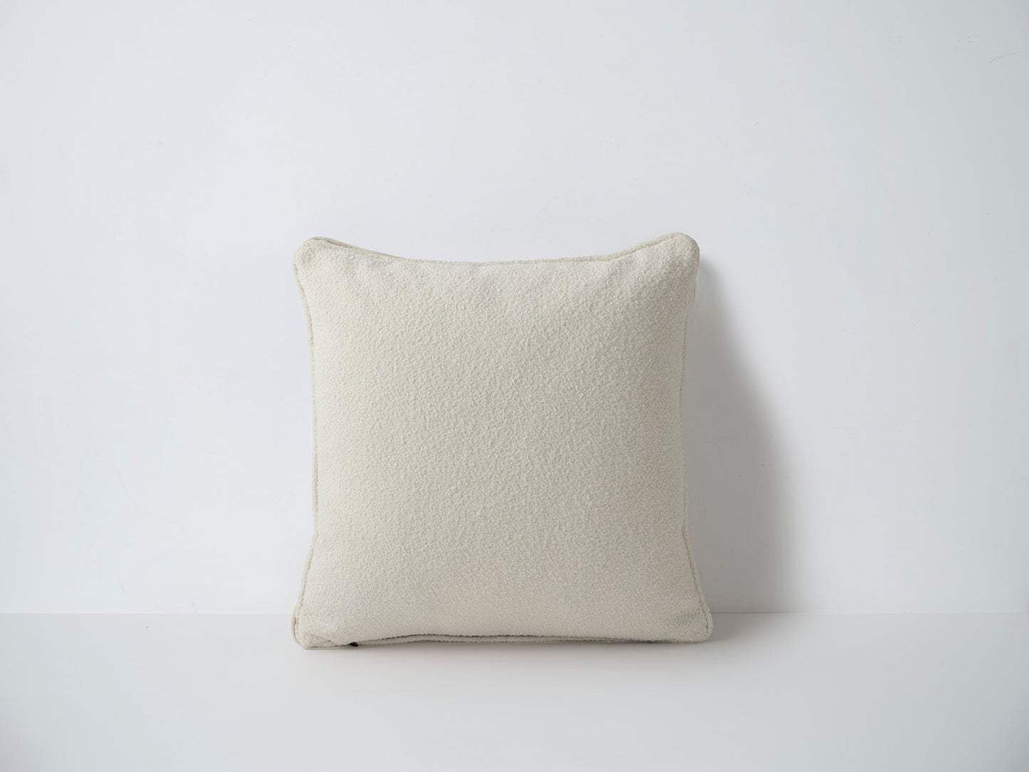 Cushion 01, Ivory