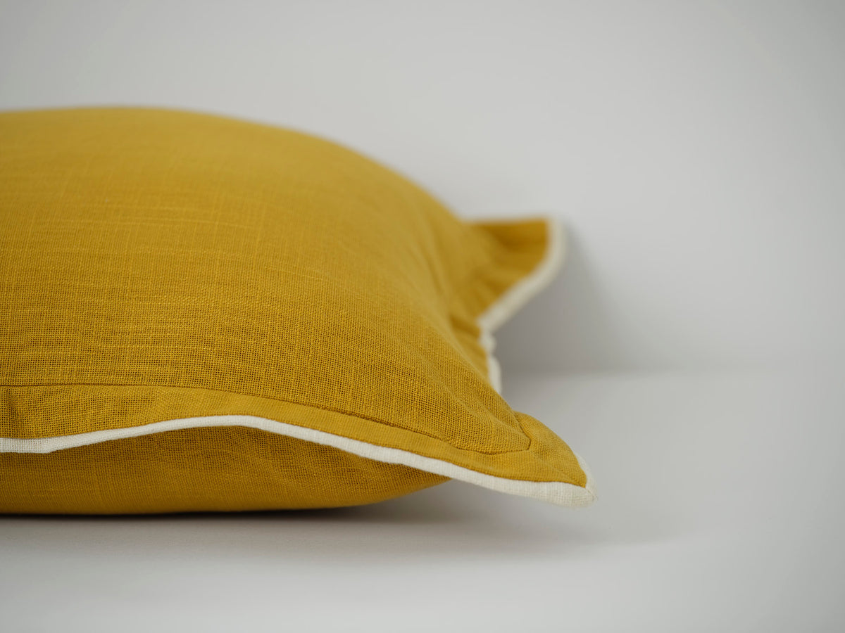 Cushion 03