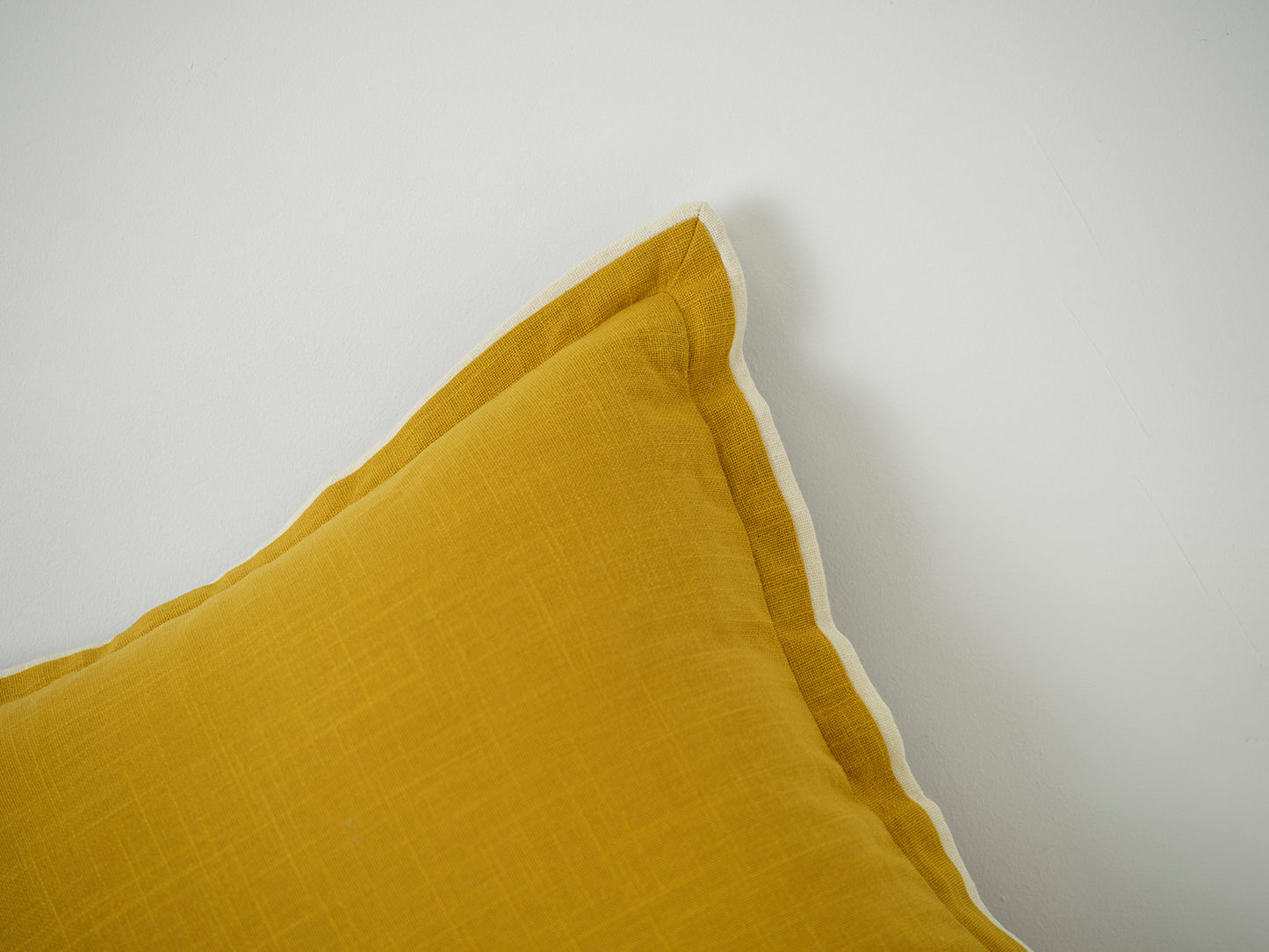 Cushion 03