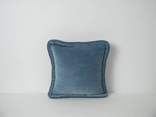 Cushion 04, Blue Velvet