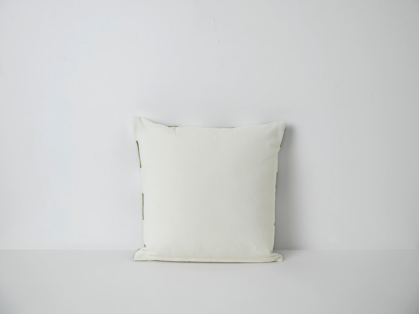 Cushion 05