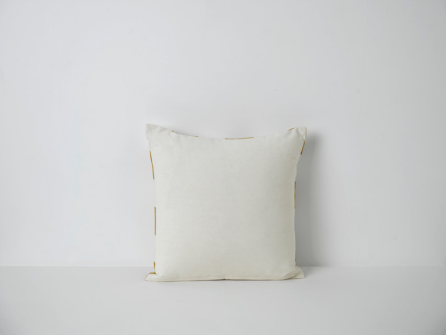 Cushion 05