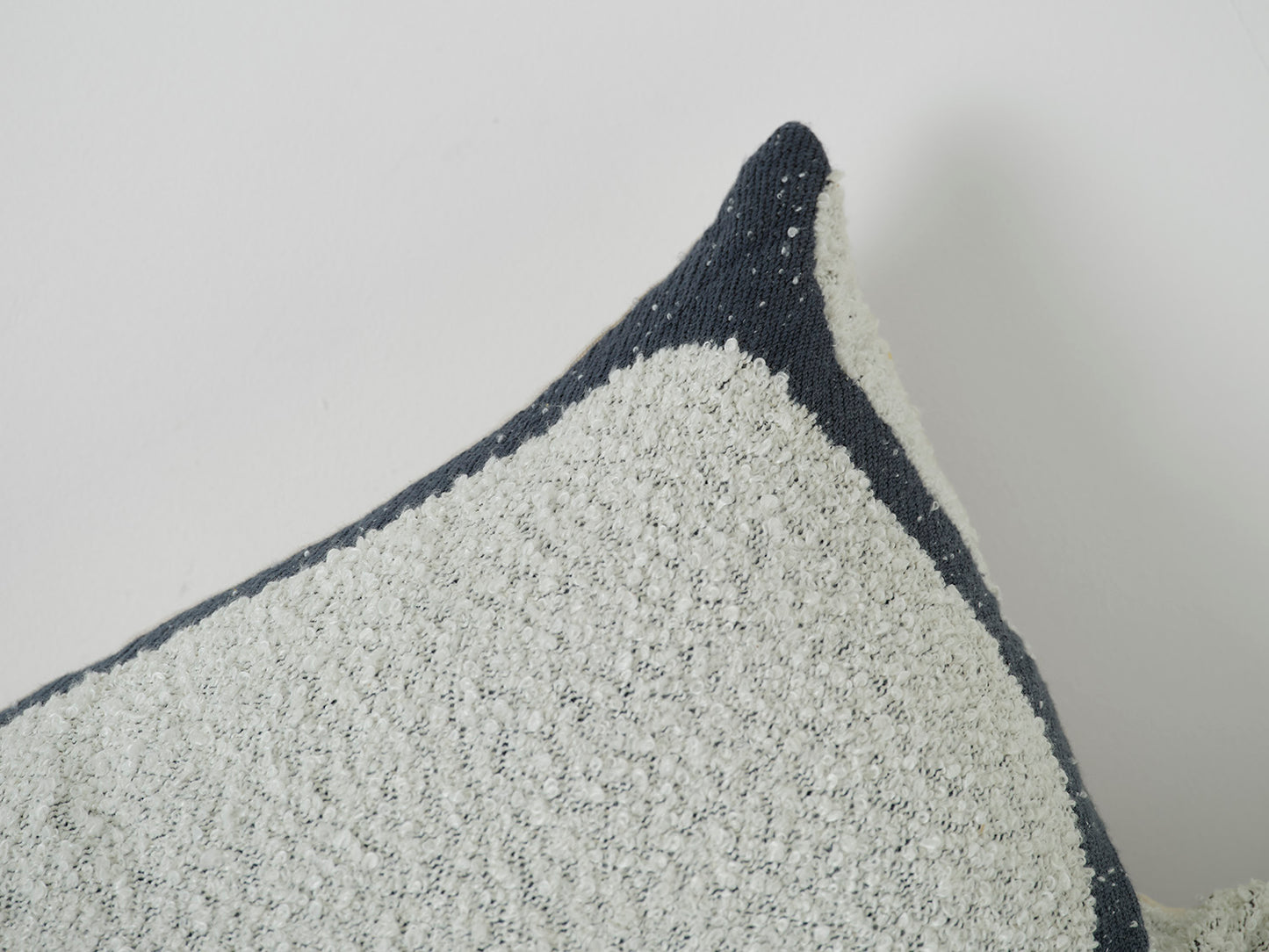 Cushion 07