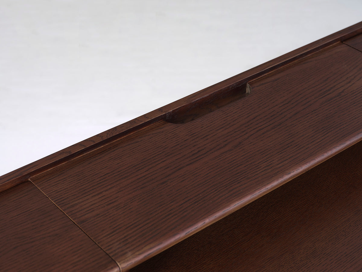 Desk 01