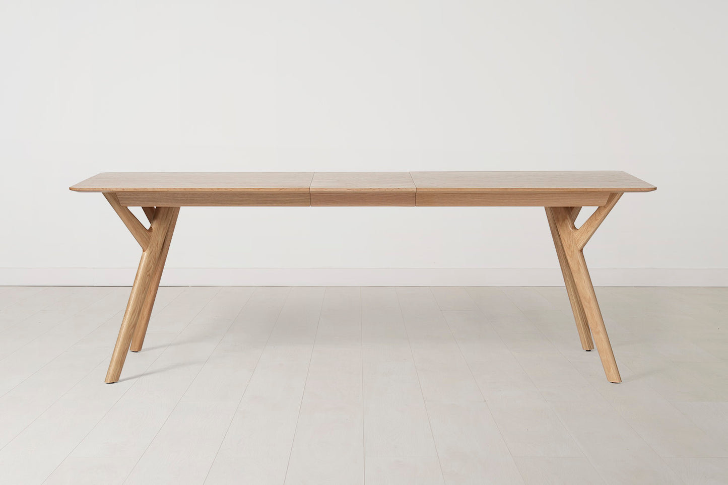 Dining Table 04