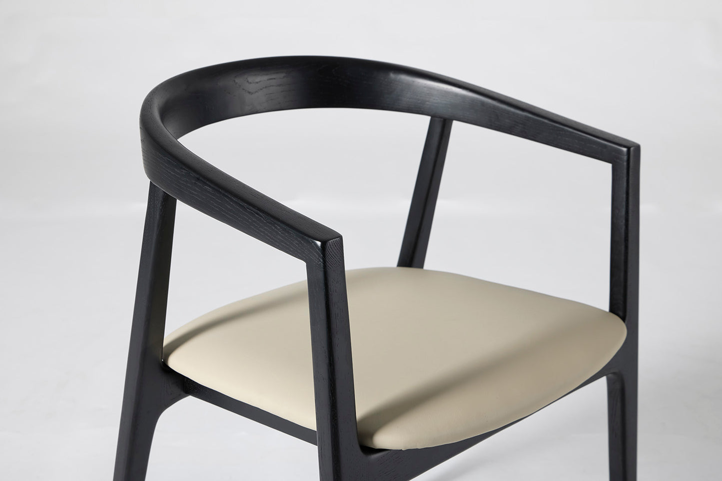 Dining Chair 01 (set of 2), Black / Oyster
