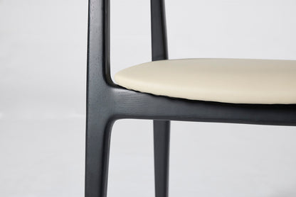 Dining Chair 01 (set of 2), Black / Oyster