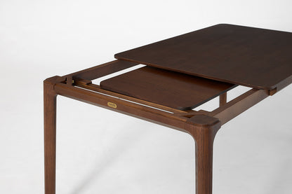 Dining Table 01 Extending Dining Table, Walnut / 4-6 seater