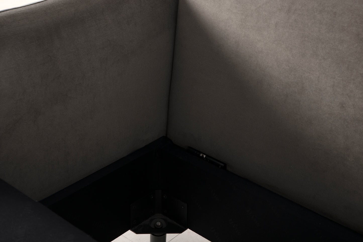 Model 08 2.5-Seater Sofa Bed