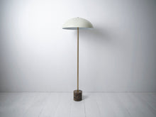 Floor Lamp 02