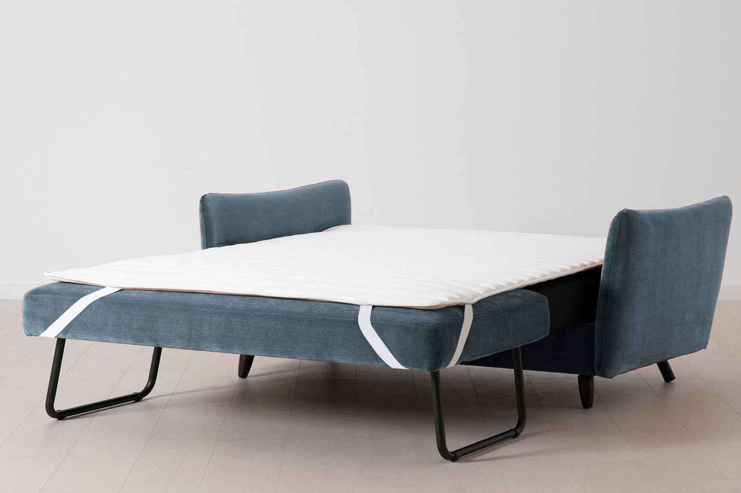 Model 08 Sofa Bed 2.5 Seater, Hydro