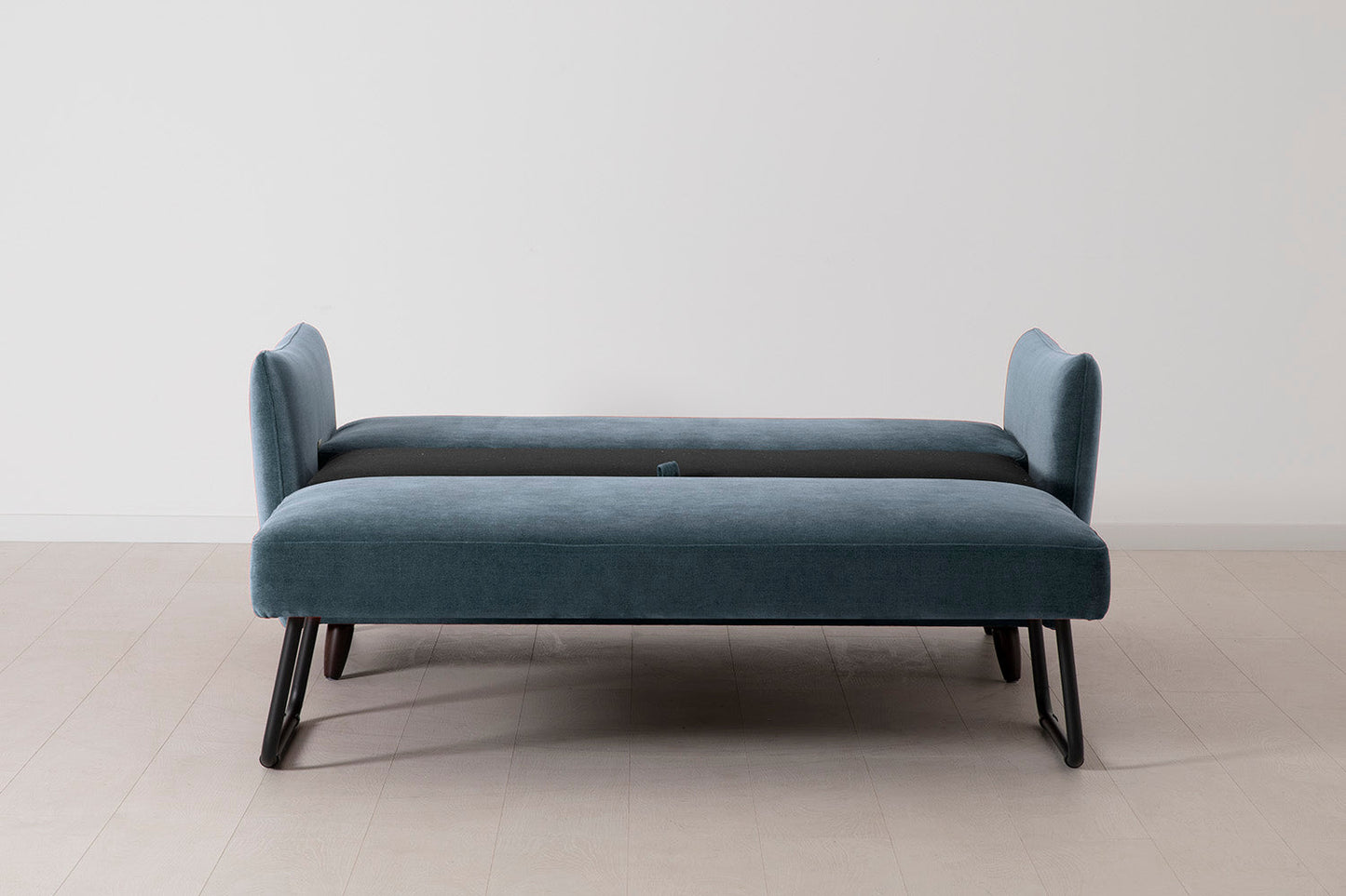 Model 08 Sofa Bed 2.5 Seater, Hydro