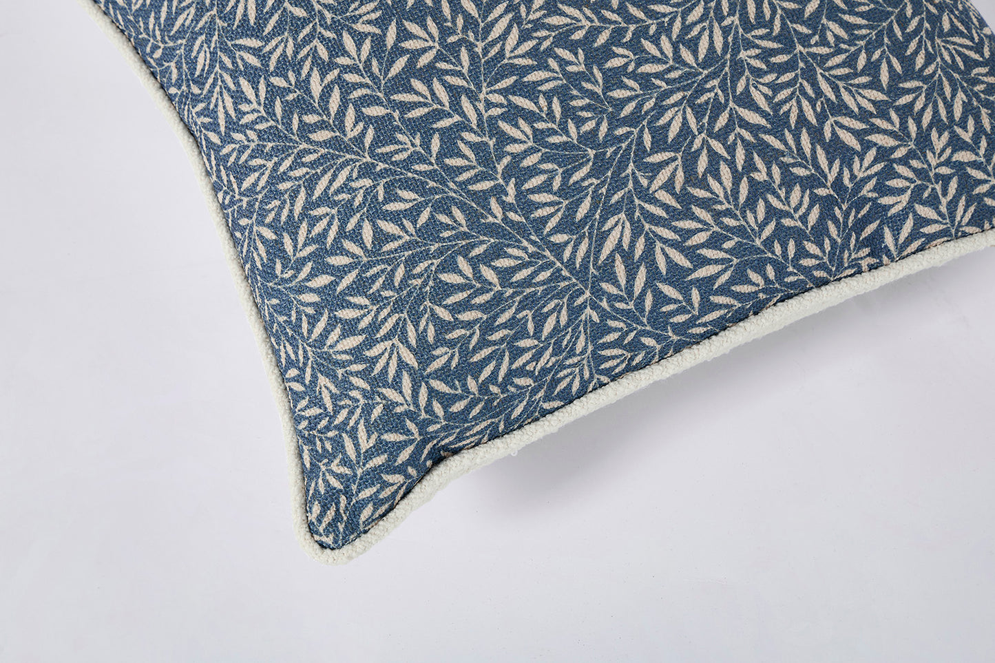 Cushion 01