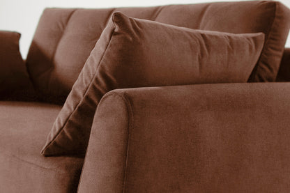 Model 10 Loveseat in Russet
