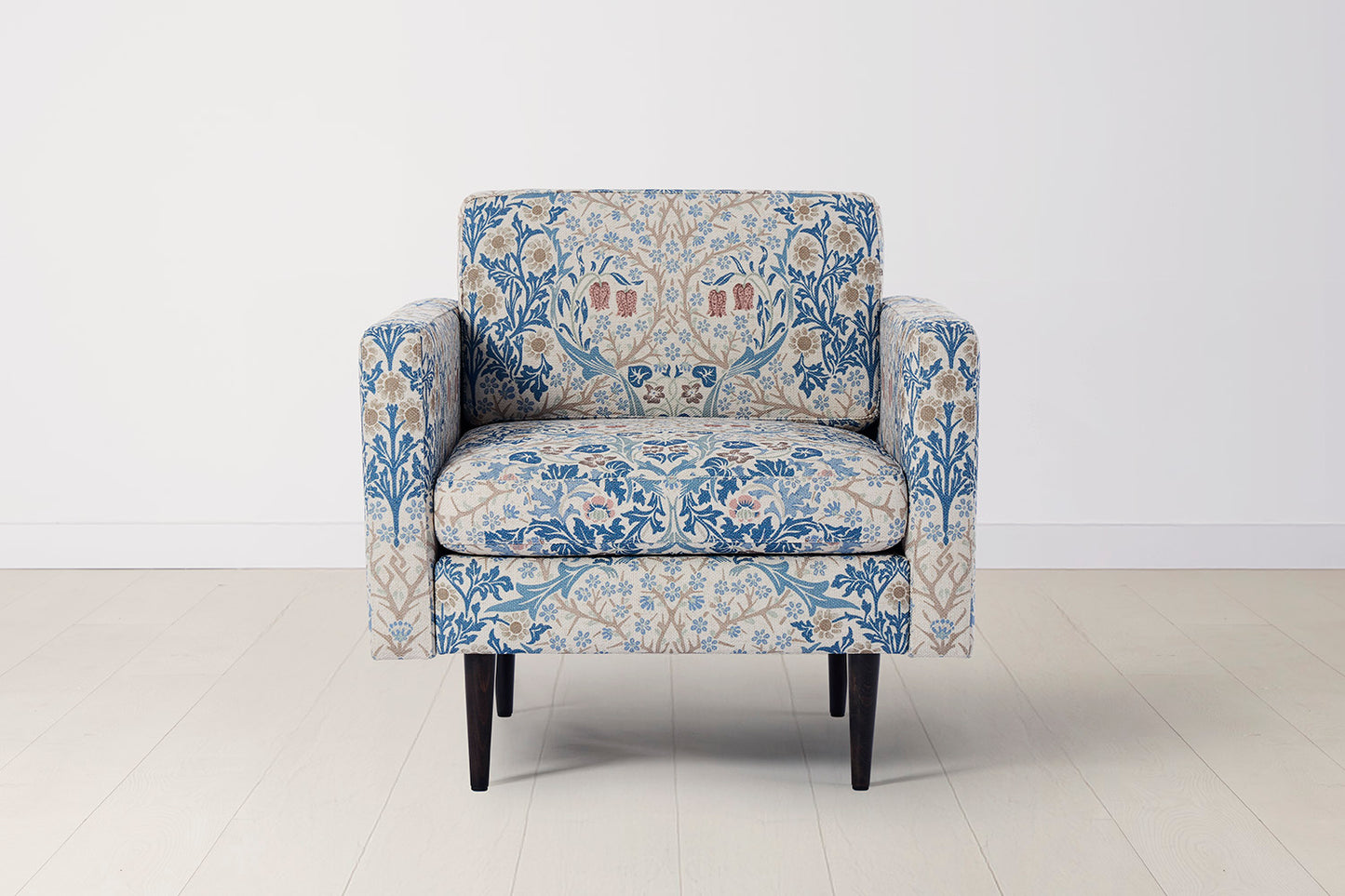 Model 01 Armchair, Blackthorn