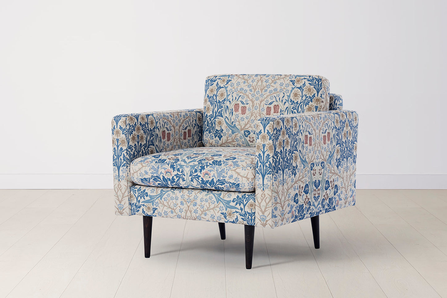 Model 01 Armchair, Blackthorn