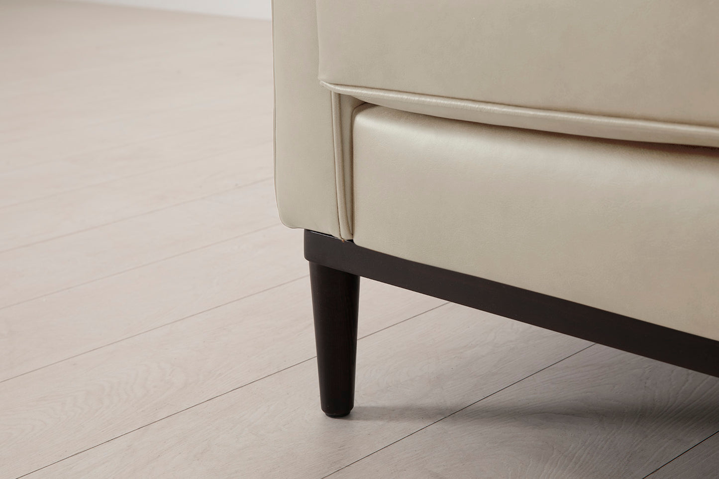 Model 02 Chaise Longue, Oyster