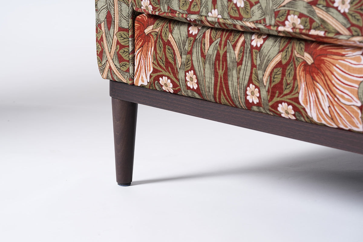 Model 02 Loveseat, Pimpernel