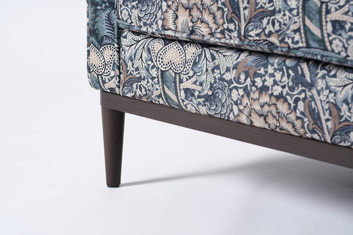 Model 02 Loveseat, Wandle