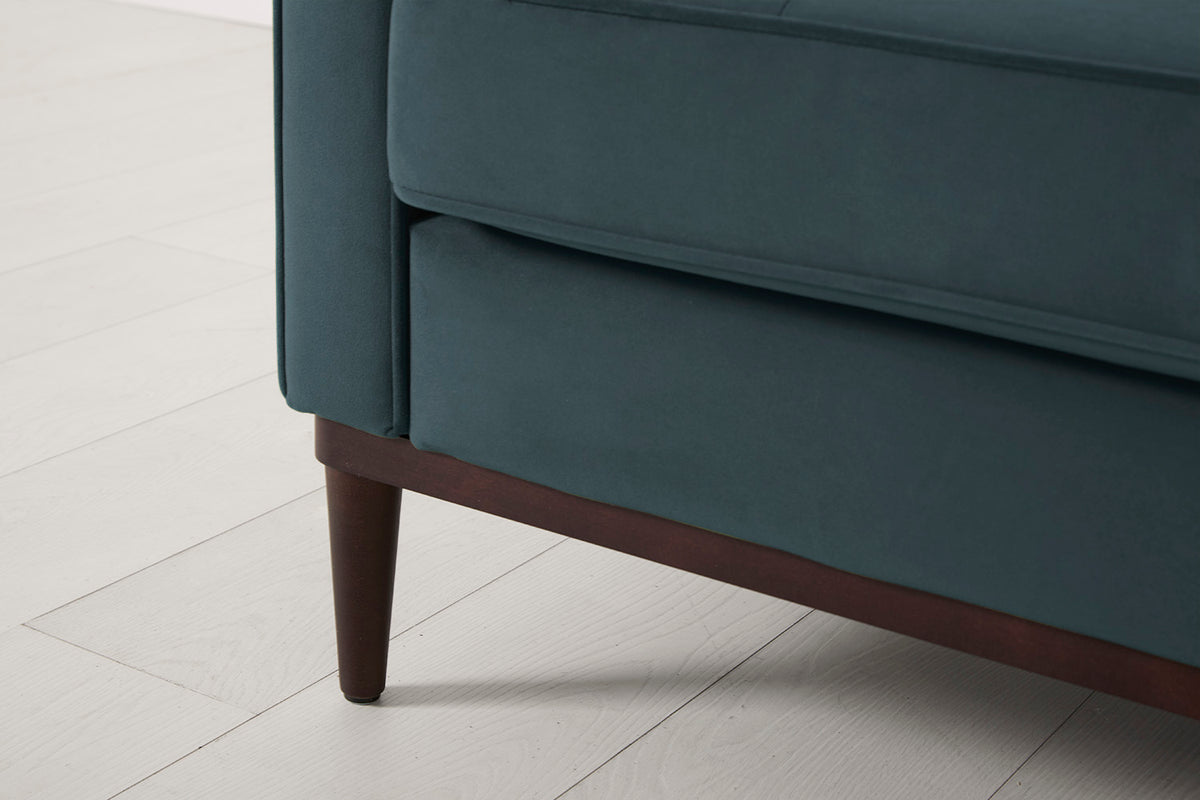 Loveseat in blue velvet