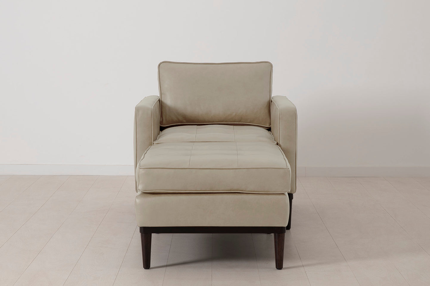 Model 02 Chaise Longue, Oyster