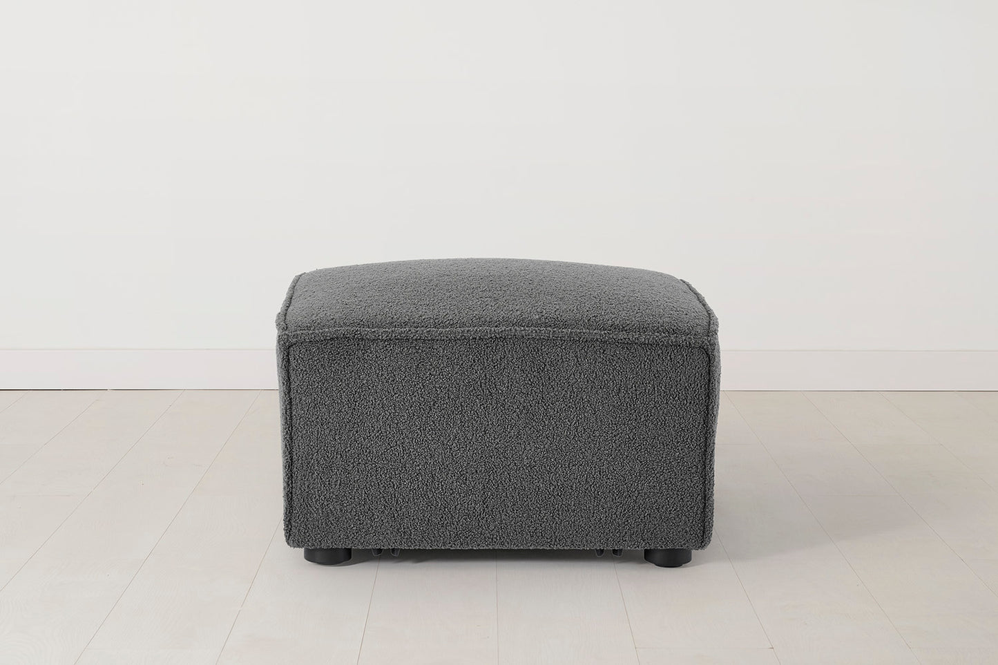 Model 03 Ottoman, Steel