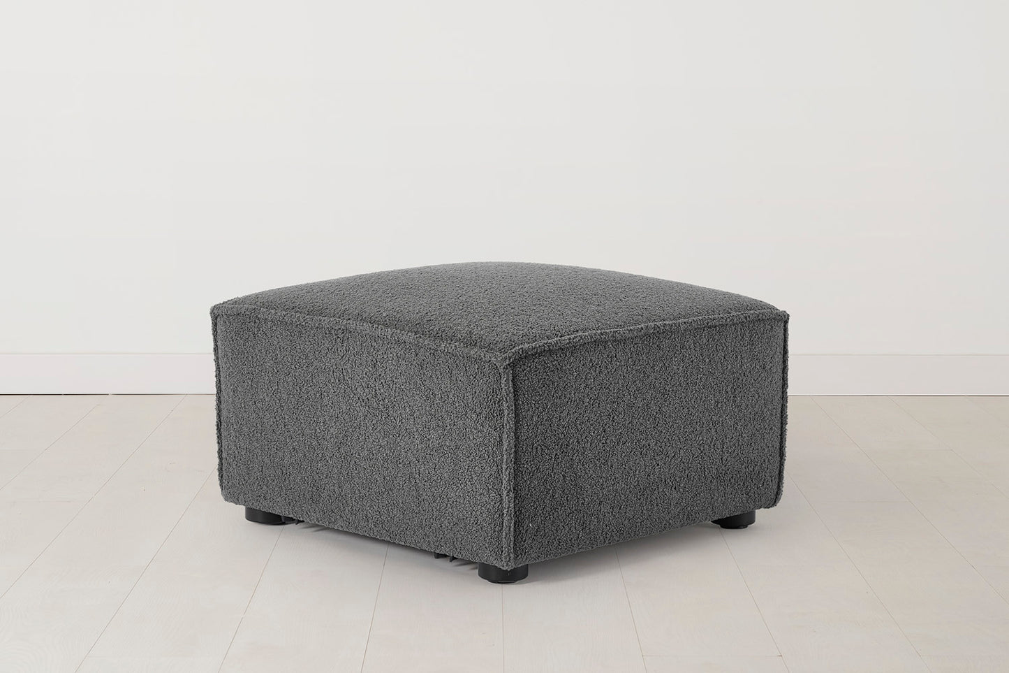 Model 03 Ottoman, Steel