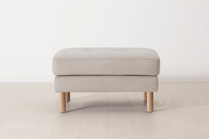 Model 04 Ottoman, Oak / Bone
