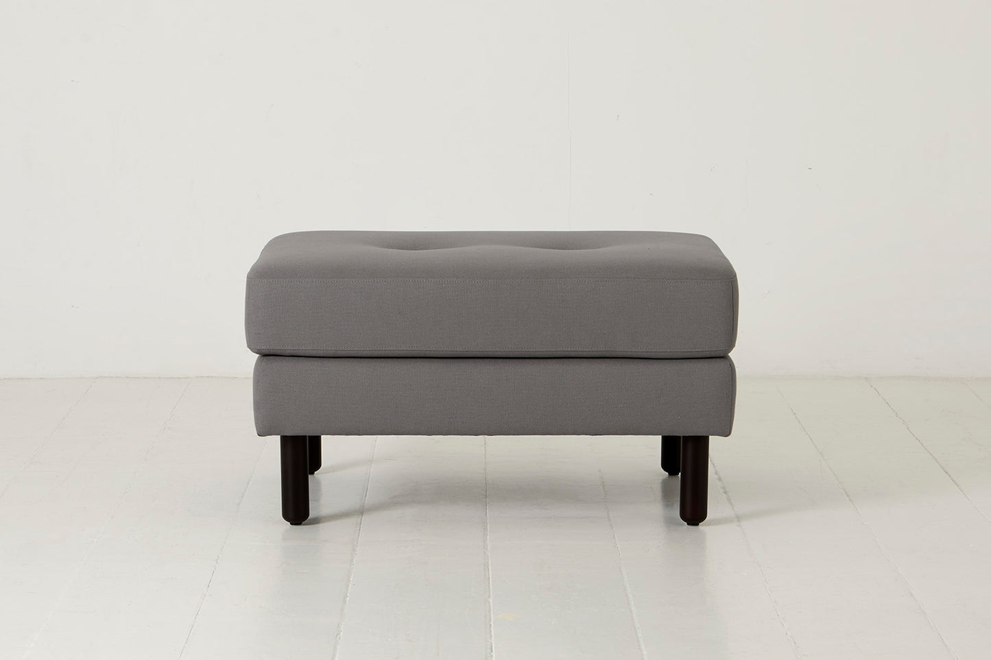 Model 04 Ottoman, Risso