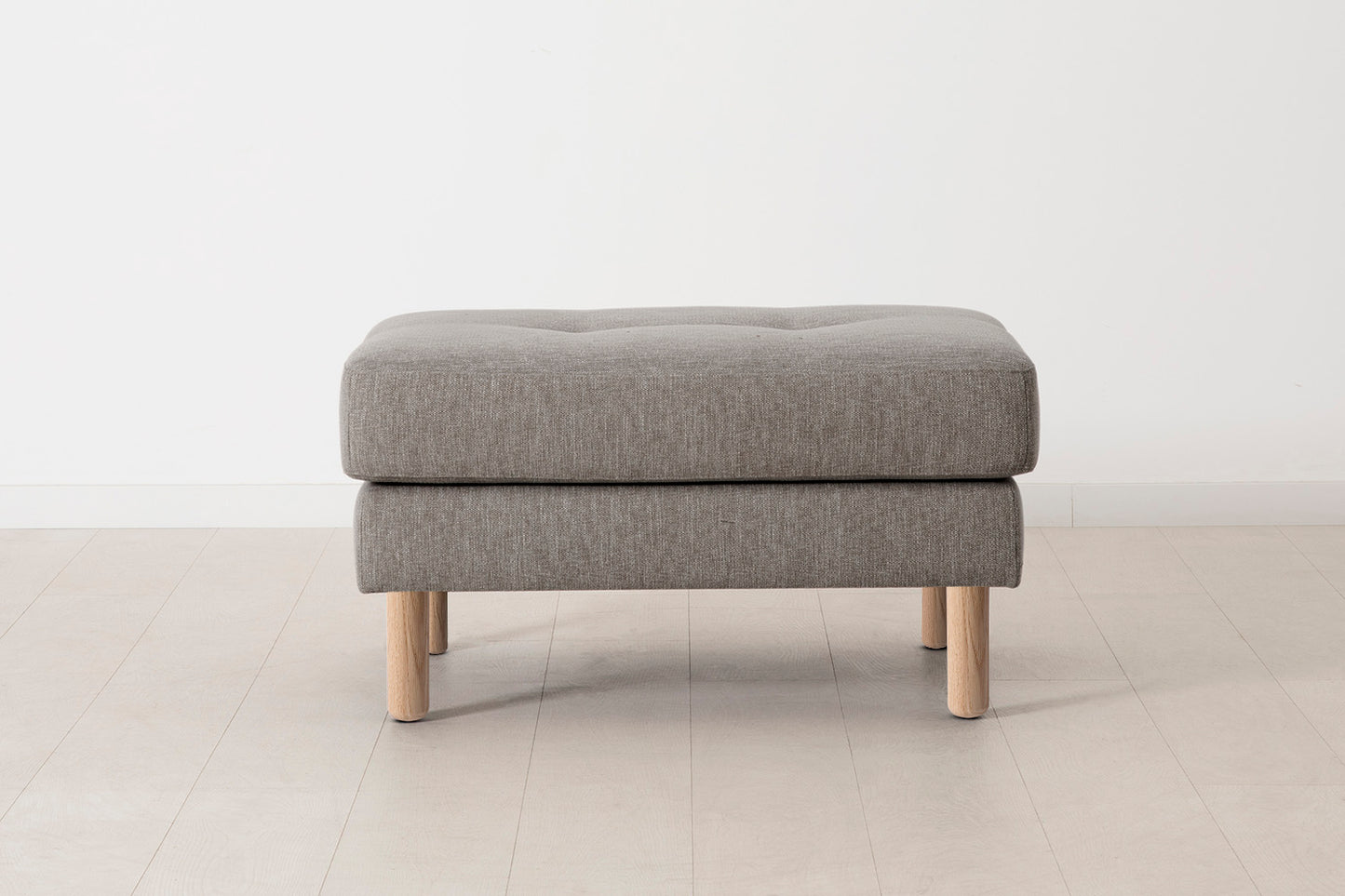 Model 04 Ottoman, Oak / Shadow