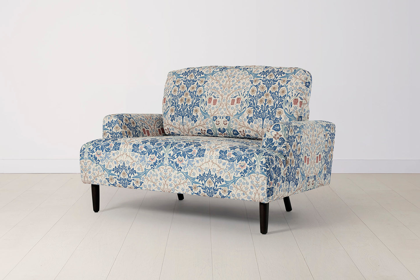Model 05 Loveseat