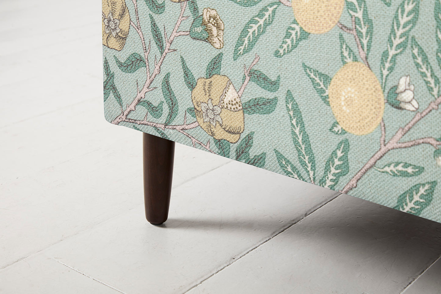 Model 05 Loveseat, Fruit