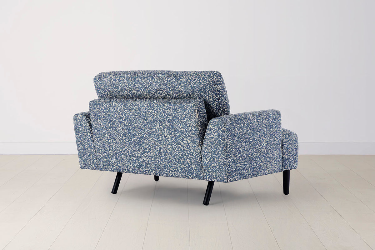 Model 05 Loveseat