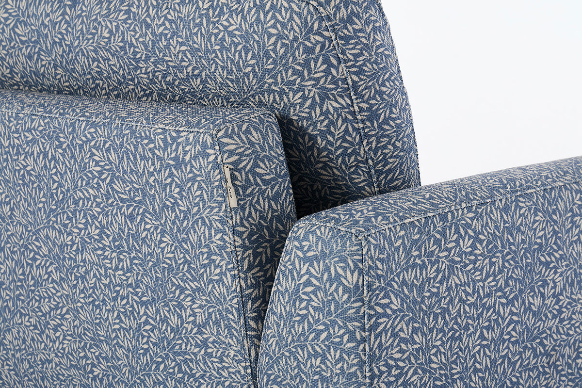 Model 05 Loveseat