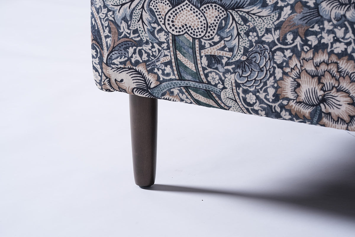 Model 05 Loveseat, Wandle