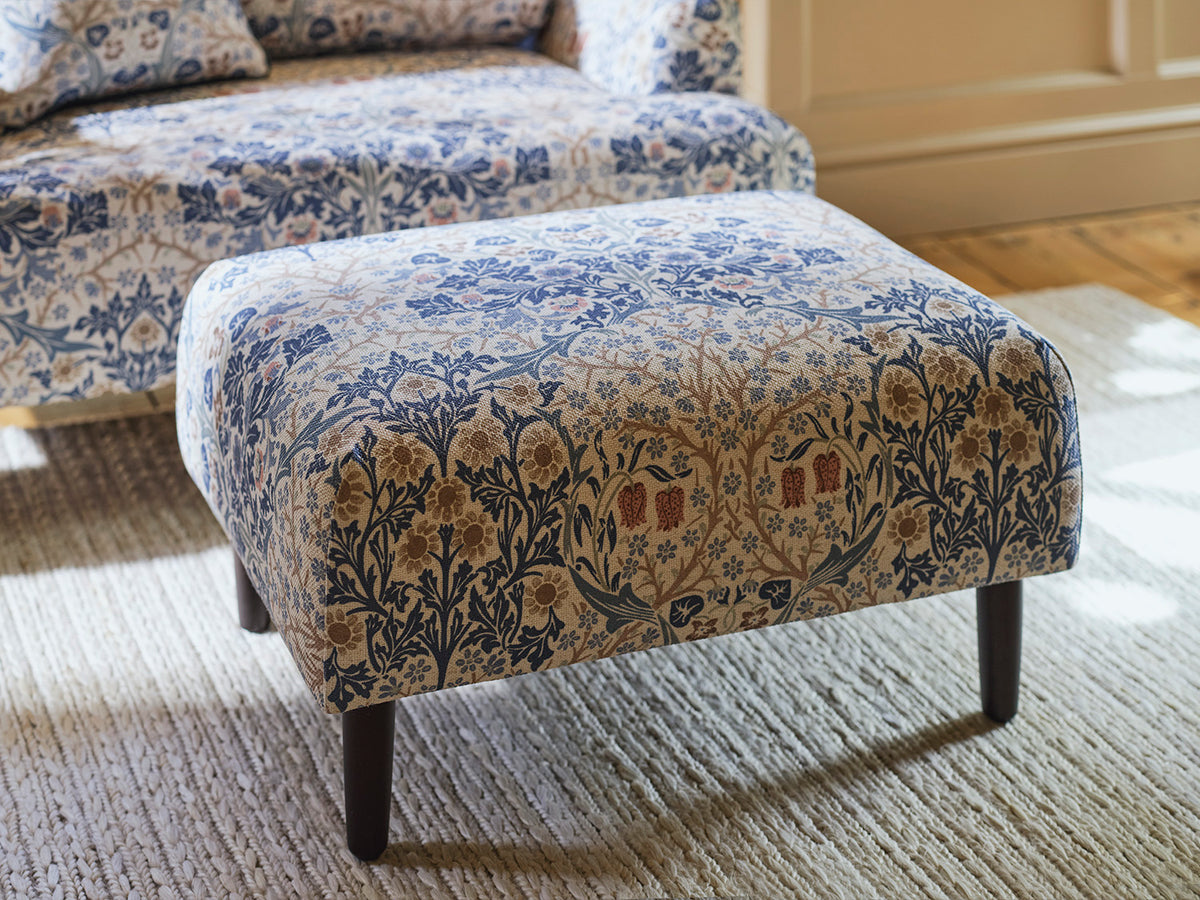 Model 05 Ottoman, Blackthorn