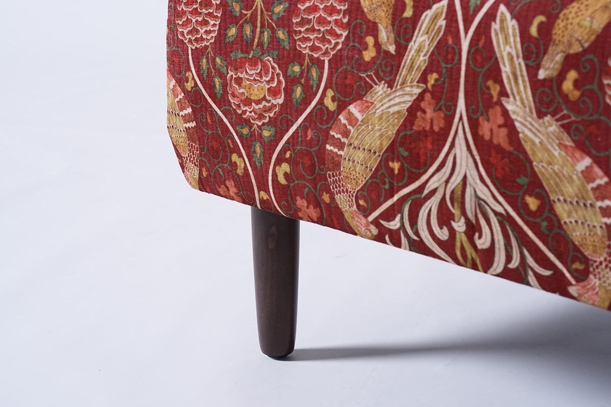 Model 05 Ottoman, Seasons by May