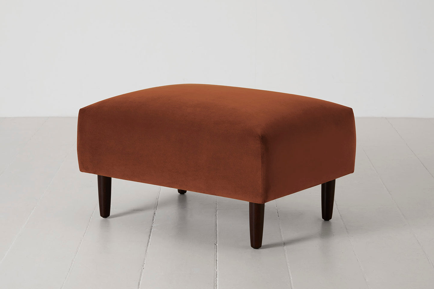 Model 05 Ottoman, Umber