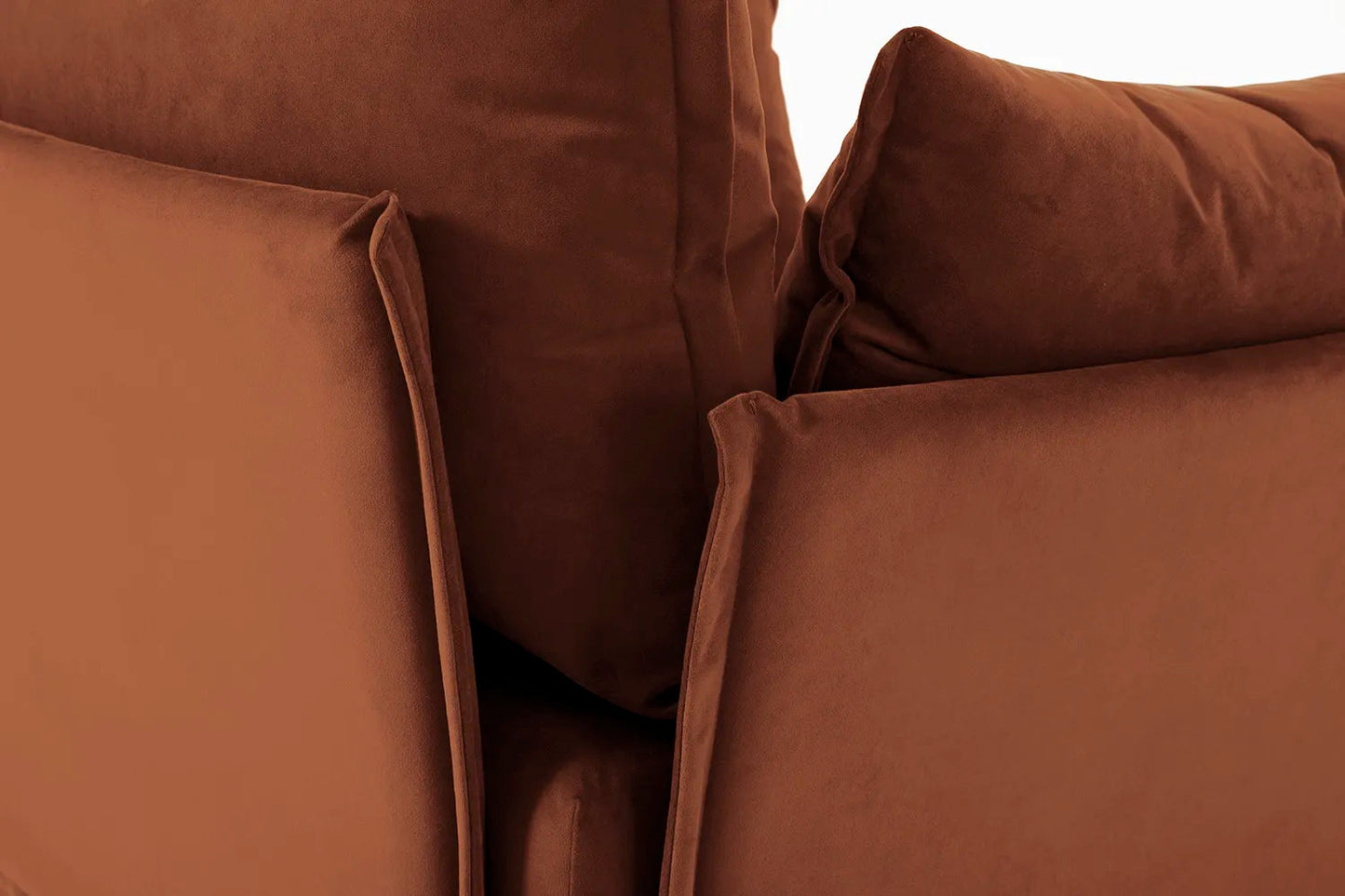 Model 06 Armchair, Umber