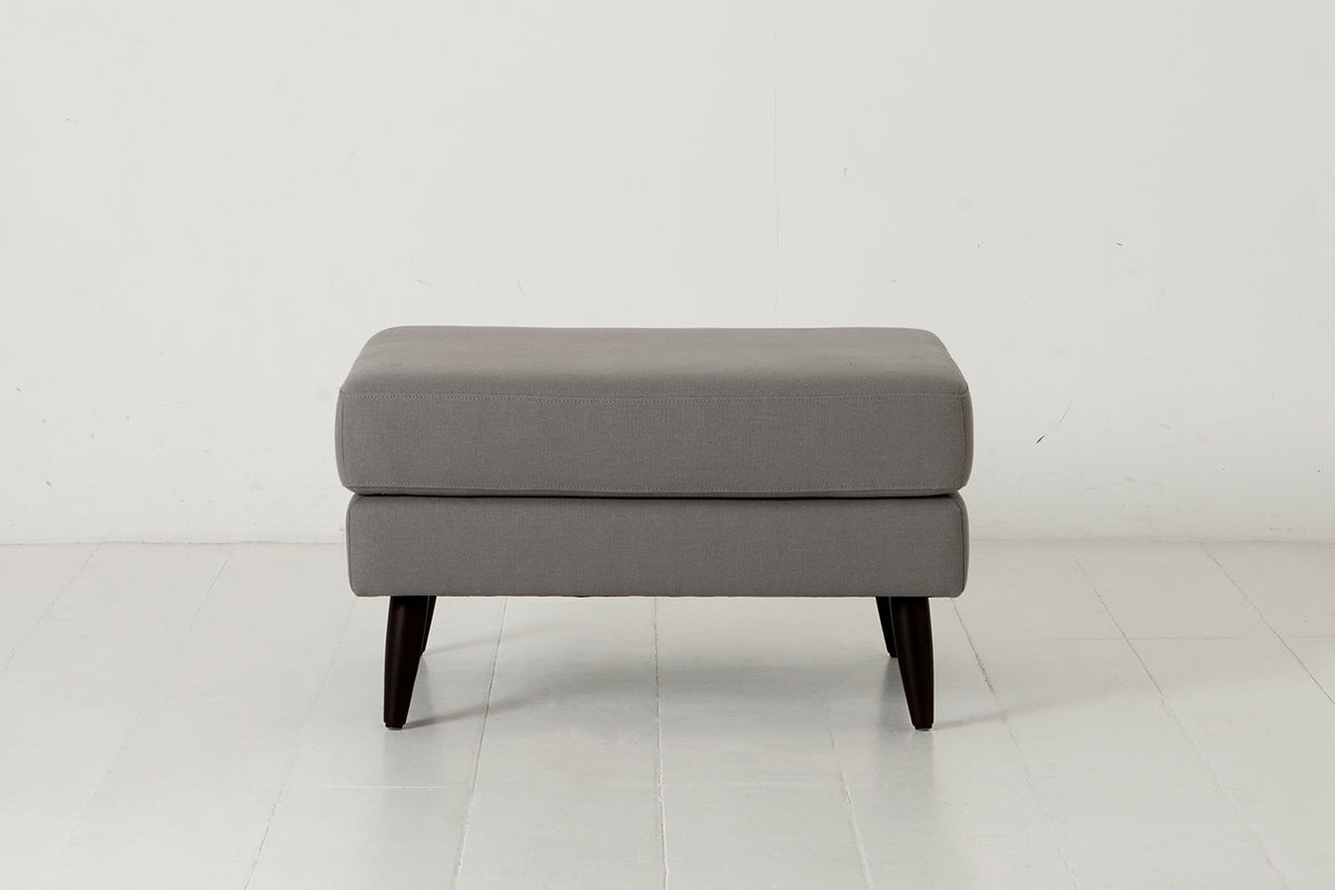 Model 08 Ottoman, Risso