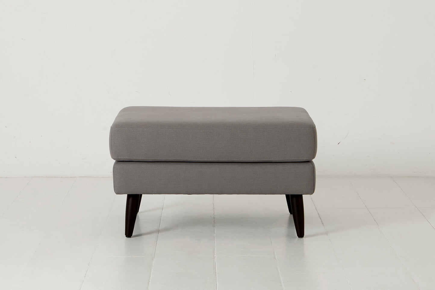 Model 08 Ottoman, Risso