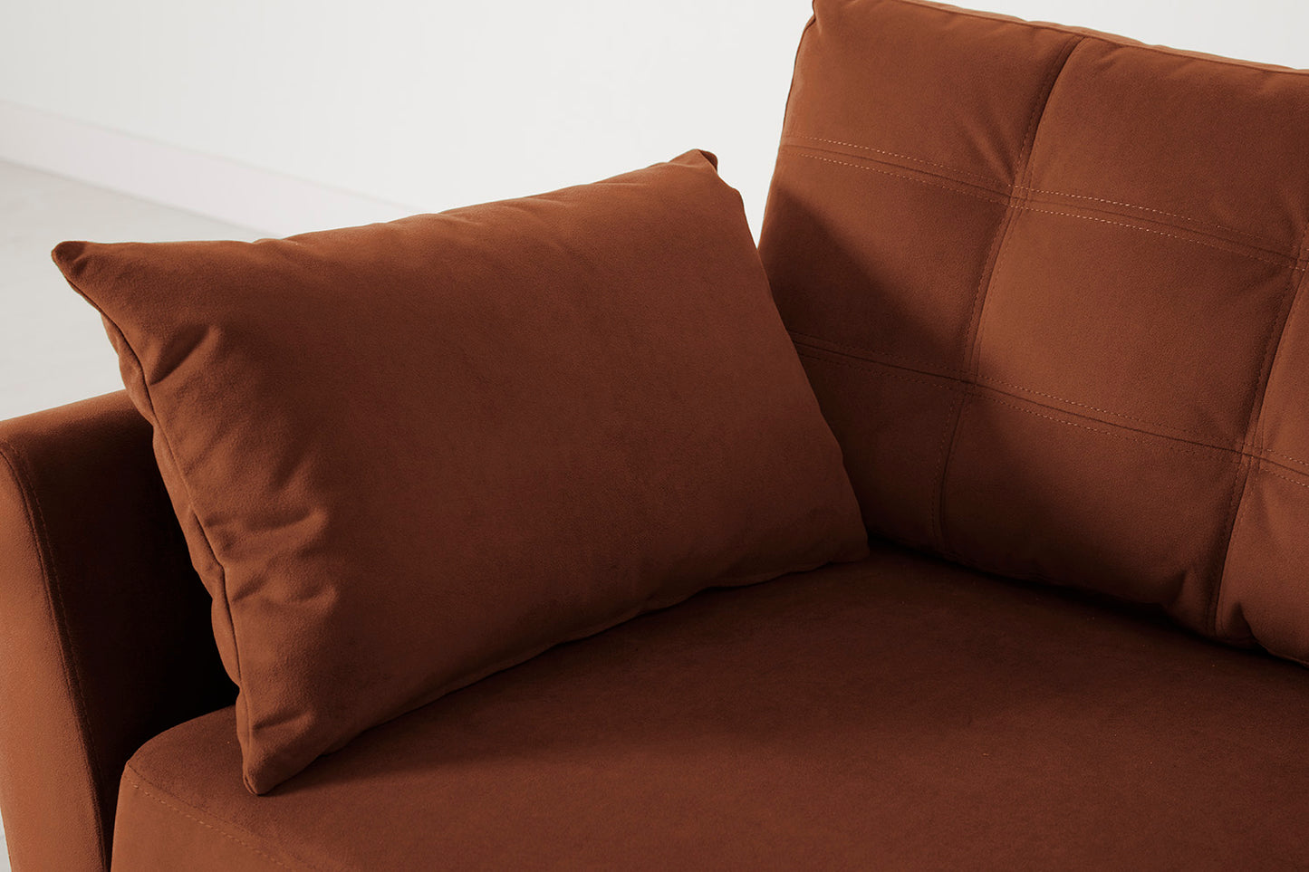 Model 10 Loveseat, Umber