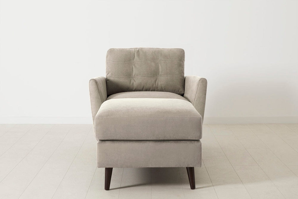 Model 10 chaise lounge image 01 - Alabaster.jpg