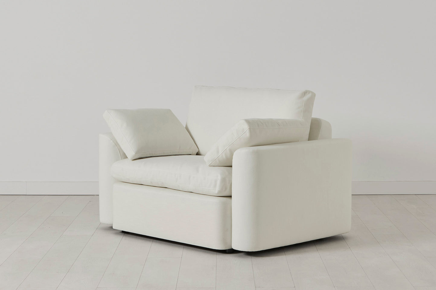 Model 13 Loveseat, White