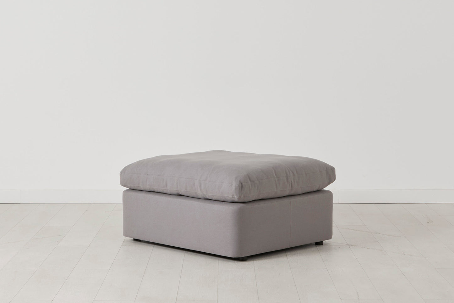 Model 13 Ottoman, Risso